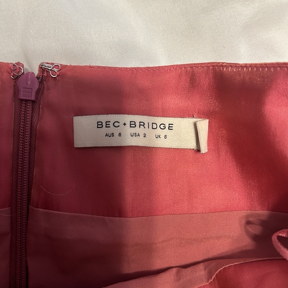 Bec and bridge pink skirt - Picture 3 of 3